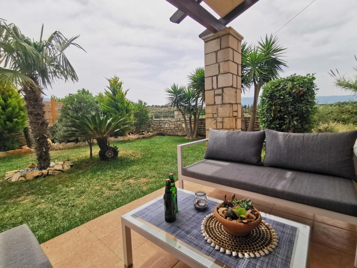 Villa Steki Roumeli Bagian luar foto