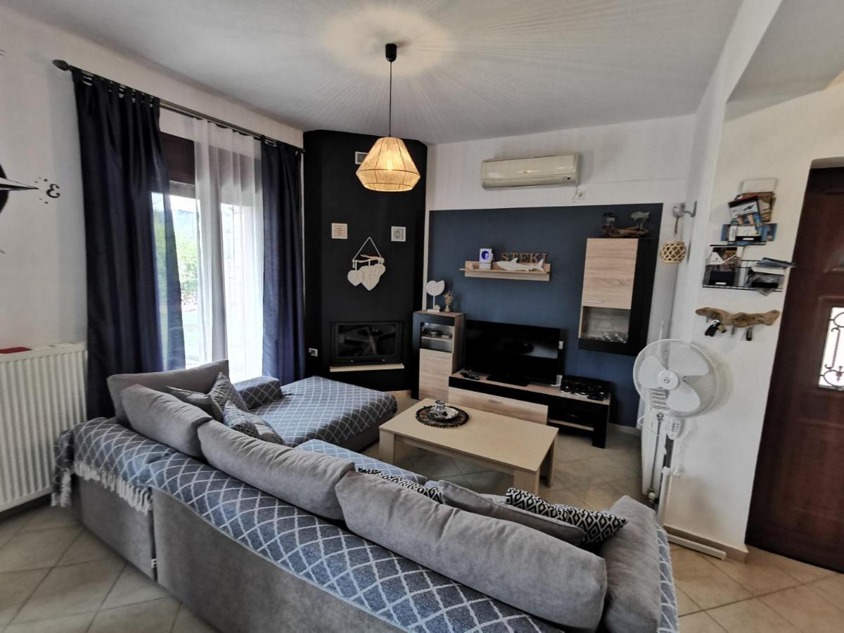 Villa Steki Roumeli Bagian luar foto
