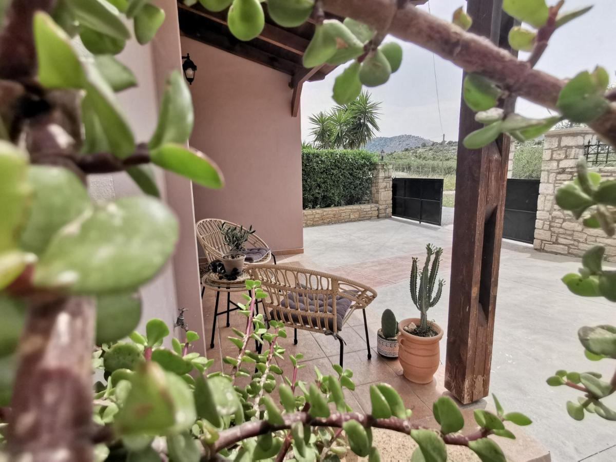 Villa Steki Roumeli Bagian luar foto